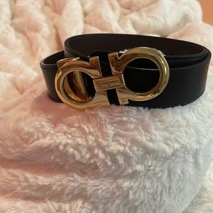 SALVATORE FERRAGAMO UNISEX BELT .. Size 38 inches Runs SMALL. — 100% AUTHENTIC